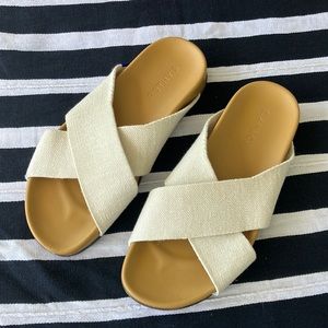 Rothy’s “the weekend slide” in hemp-oat 8.5